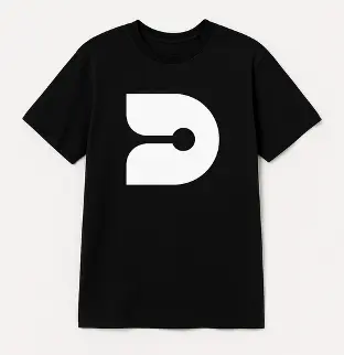 Uma T-shirt preta com o logótipo da Data Science Lab.